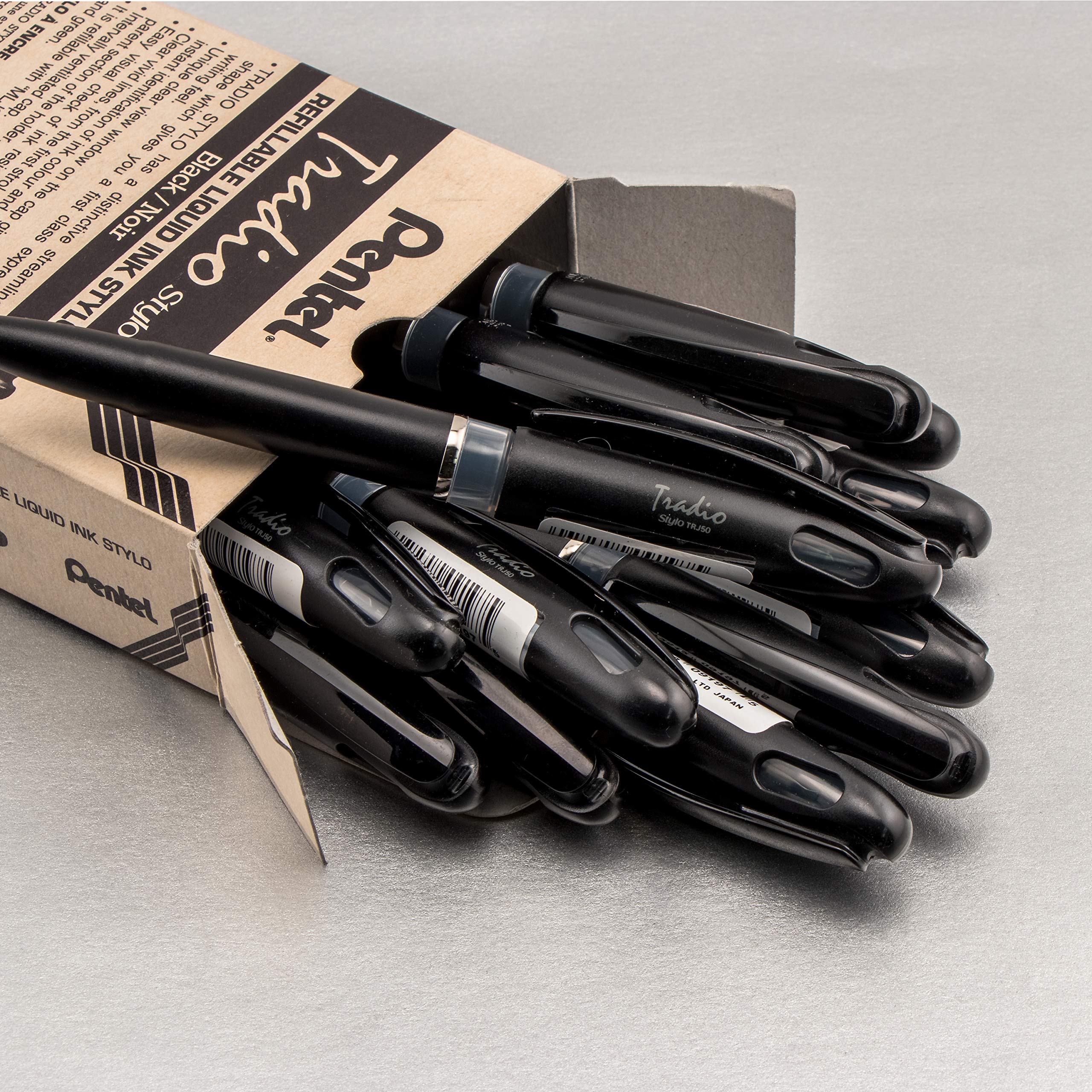 pentel-tradio-lot-de-12-feutres-plume-rechargeables-encre-noire-corps-noir-mat image 2