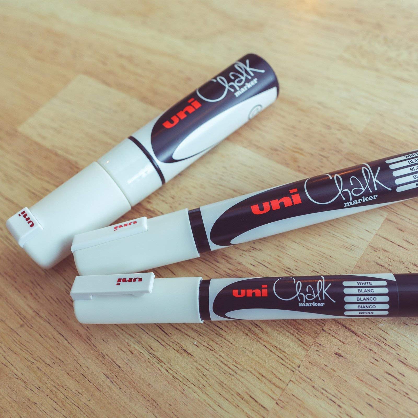 uni-ball-chalk-pwe8k-marqueurs-craie-blanc-pointe-biseaut-e-8-mm-lot-de-5 image 3