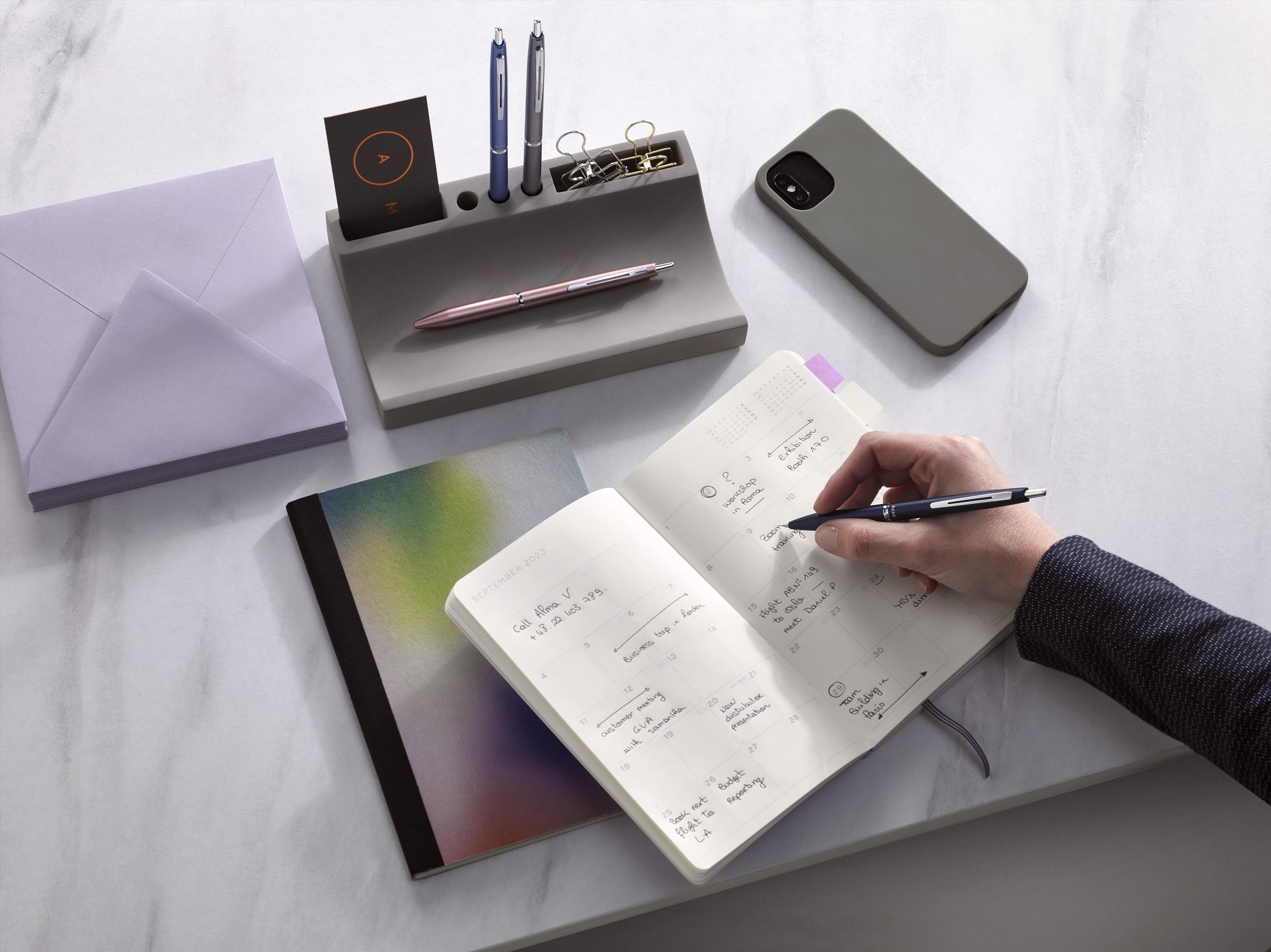 pilot-acro-1000-stylo-bille-premium-r-tractable-bleu-ciel-en-coffret-encre-noire image 4