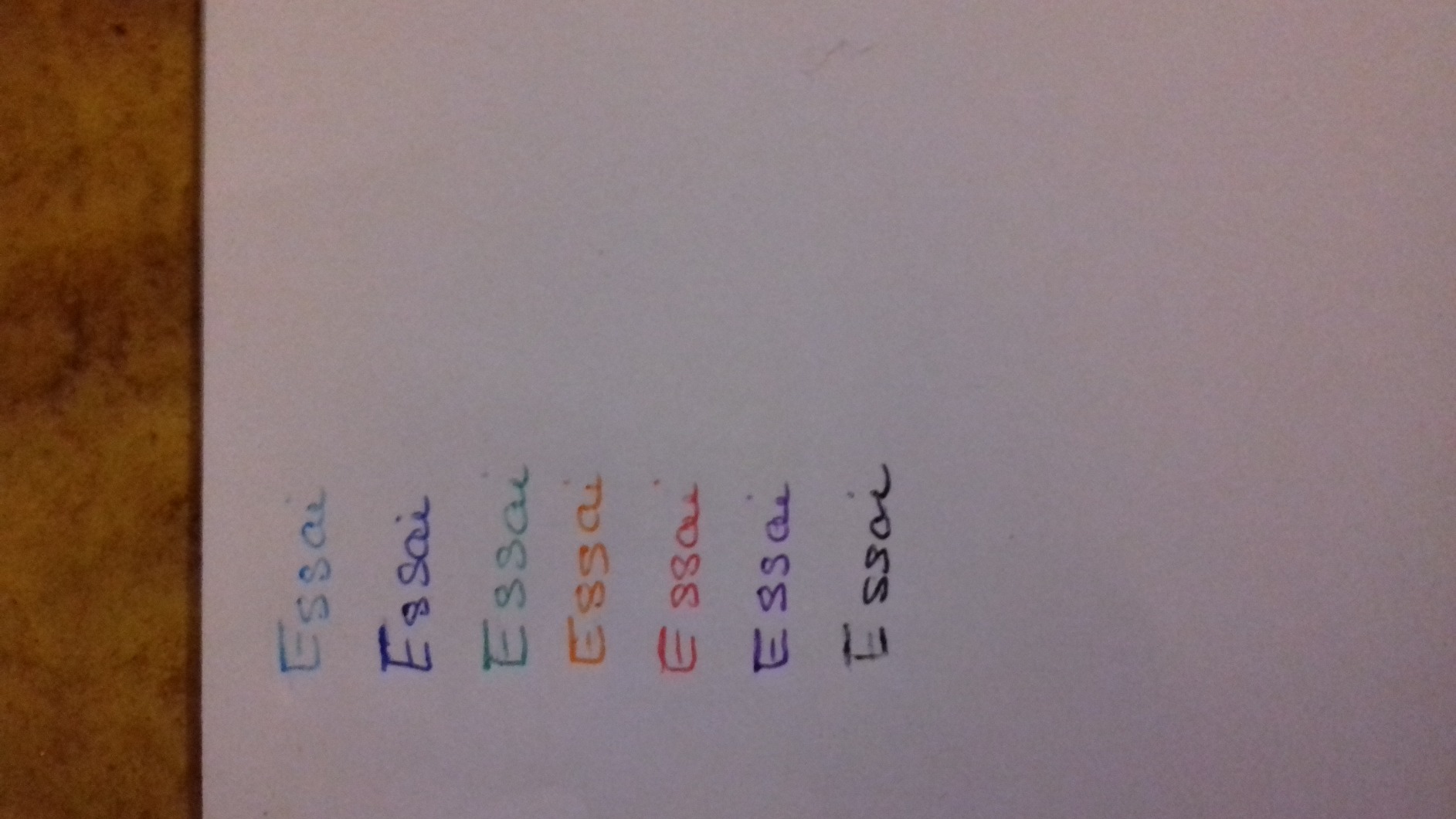 Très bons stylos